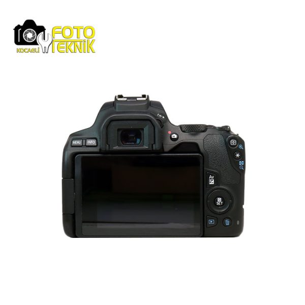 Canon EOS 250D 18-55mm DSLR Fotoğraf Makinesi